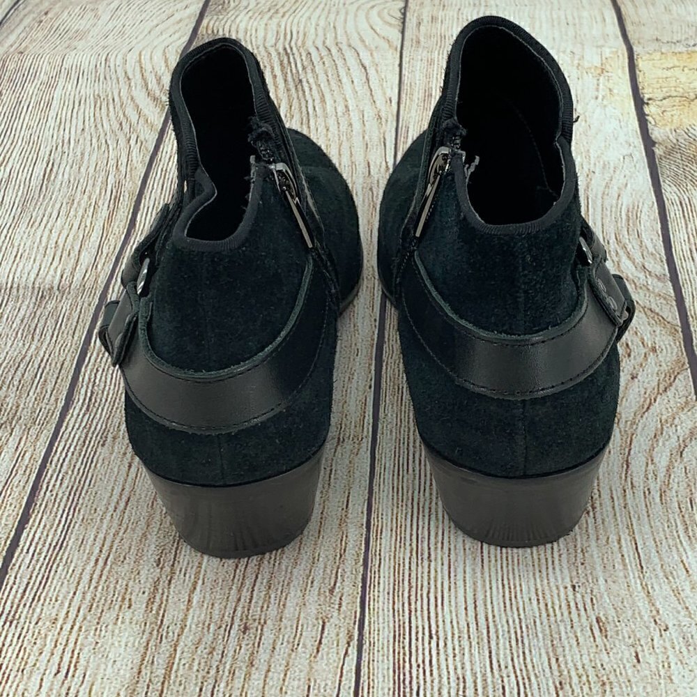 Sam Edelman Black Ankle Boots w/ Inside Zipper - Picture 6 of 11